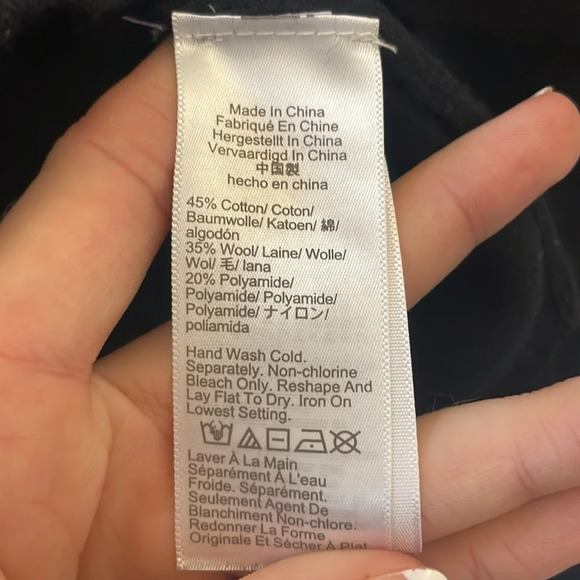 J. Crew Black V-neck sweater size xxs - Picture 6 of 7